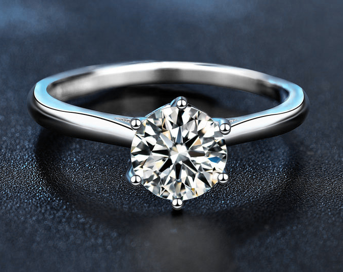 Tia - Round Cut Ring