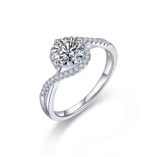 Luna - Round Cut Ring