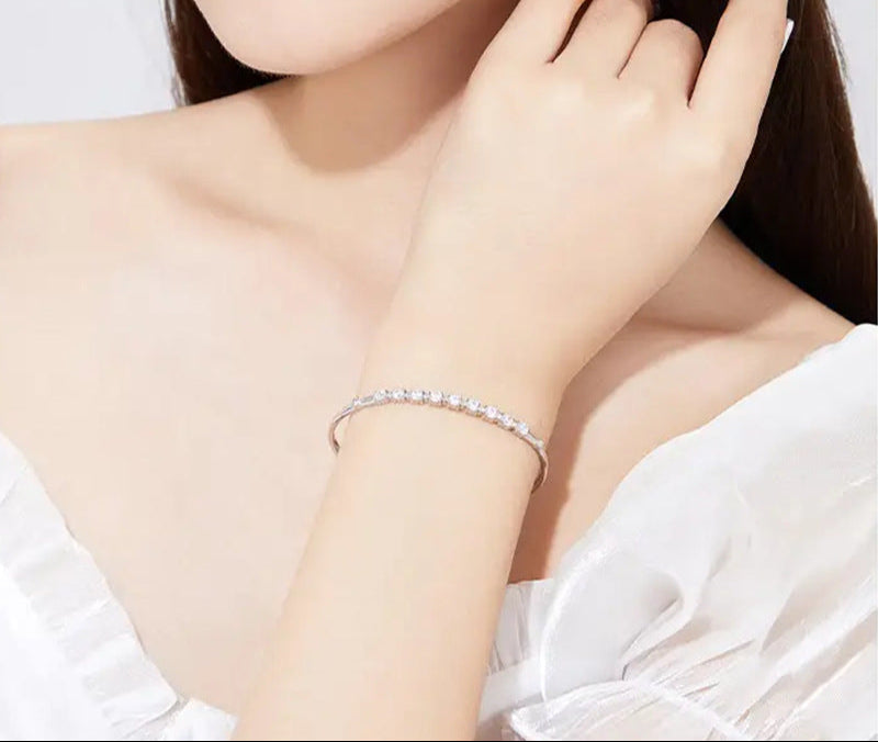 Lola – Round Cut Bracelet